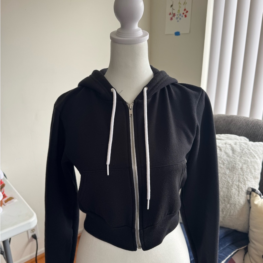 American Apparel Black Cropped Zip up Sweater